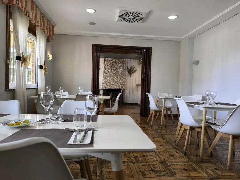 Hotel Santa Barbara - Image 1
