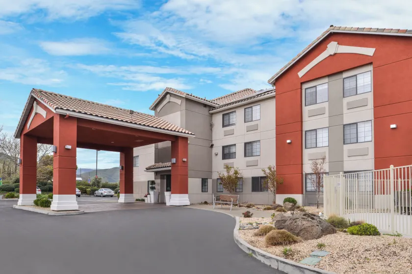 Holiday Inn Express Westley by IHG - Image 1