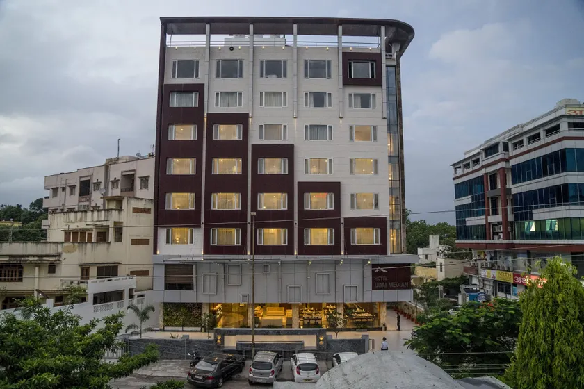 Hotel Udai Median - Image 1