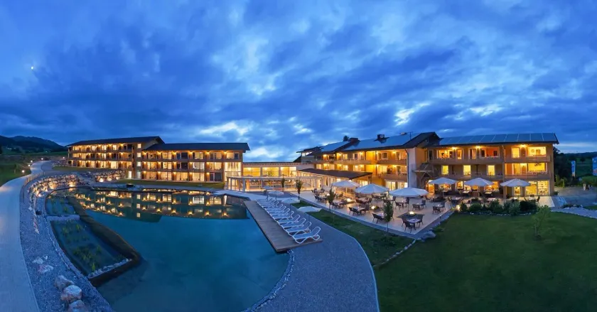 Hotel Nesselwanger Hof - Image 1