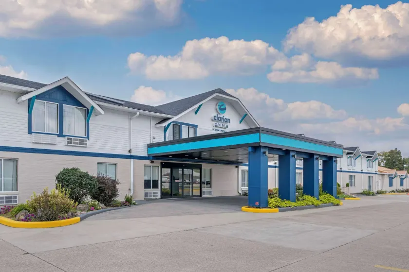 Clarion Pointe Jasper - Image 1