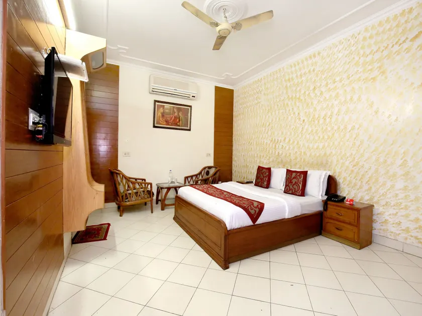 Hotel Paradise Chandigarh - Image 1