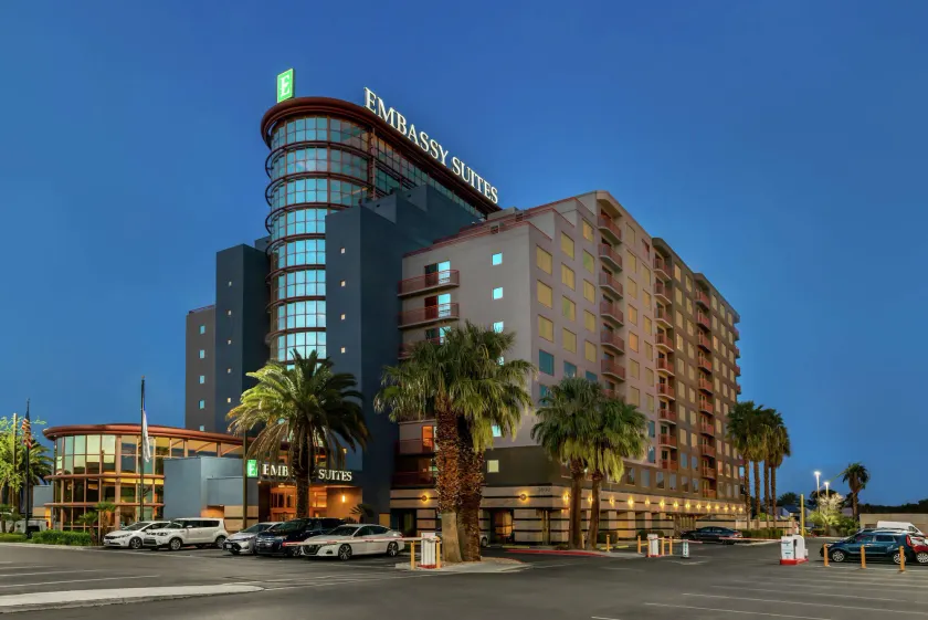 Embassy Suites by Hilton Convention Center Las Vegas - Image 1