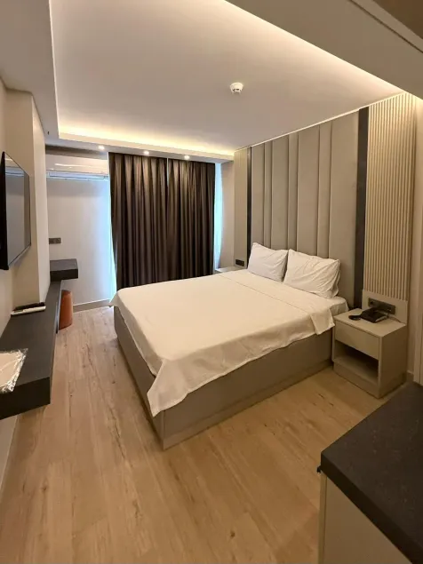 Kayalar Hotel - Image 1