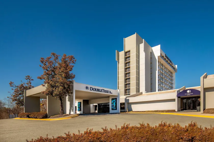 DoubleTree by Hilton Washington DC North/Gaithersburg - Image 1