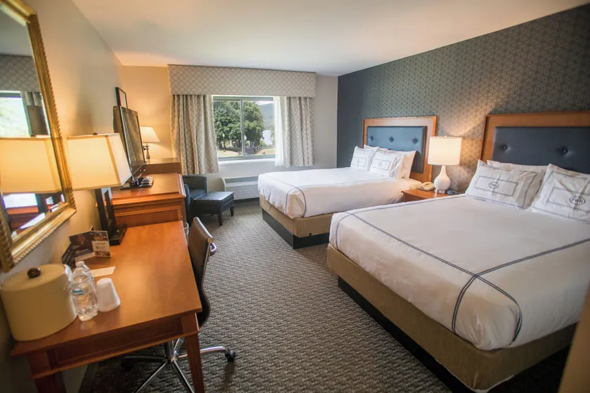 Fort William Henry Hotel - Image 1