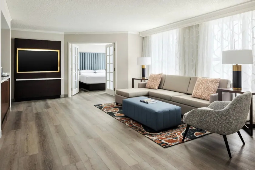 Chicago Marriott Suites Deerfield - Image 1