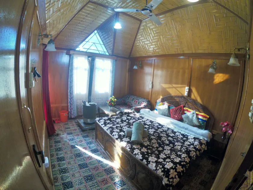 Lake Palace Group Of House Boats - Chambre