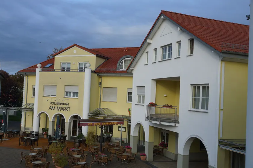 Warias Hotel am Geiseltalsee - Nähe Merseburg und Mücheln - Image 1
