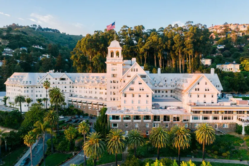 Claremont Resort & Club - Image 1