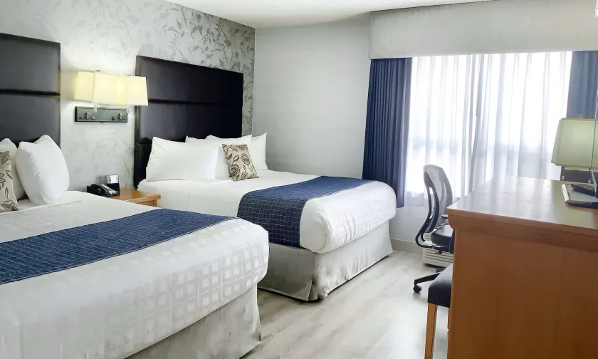 Best Western Plus Regency Inn and Conference Centre - Image 1