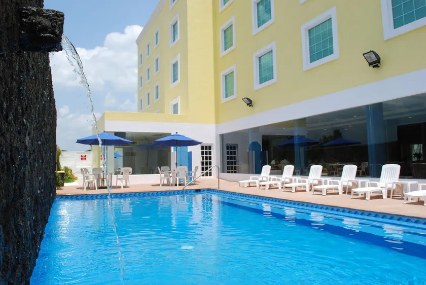 Rio Vista Inn Business High Class Hotel Poza Rica - Image 1
