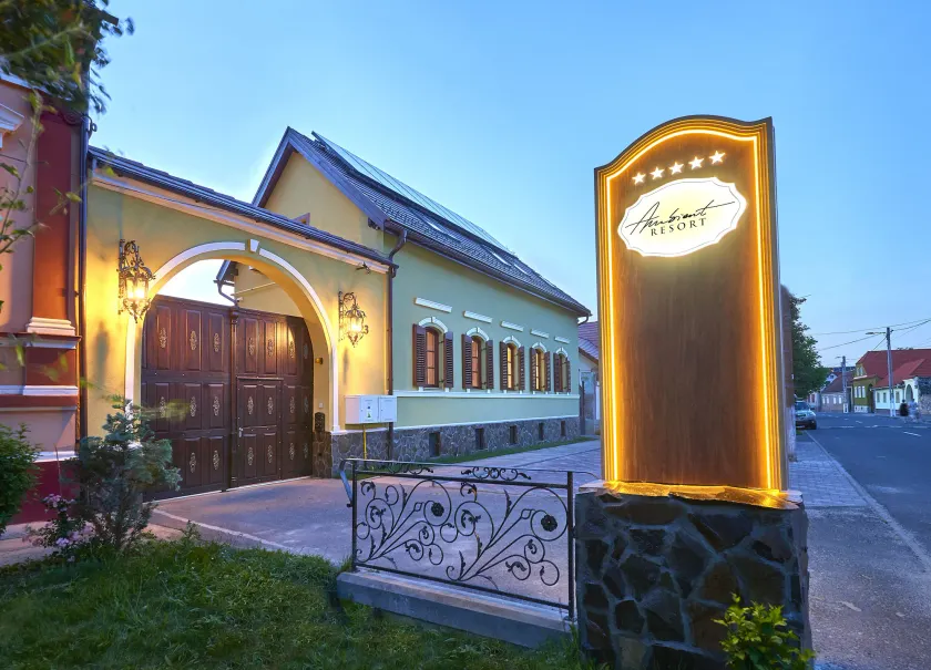 Resort Ambient - Image 1