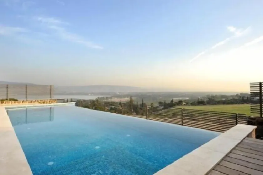 Tal Kinneret - Image 1