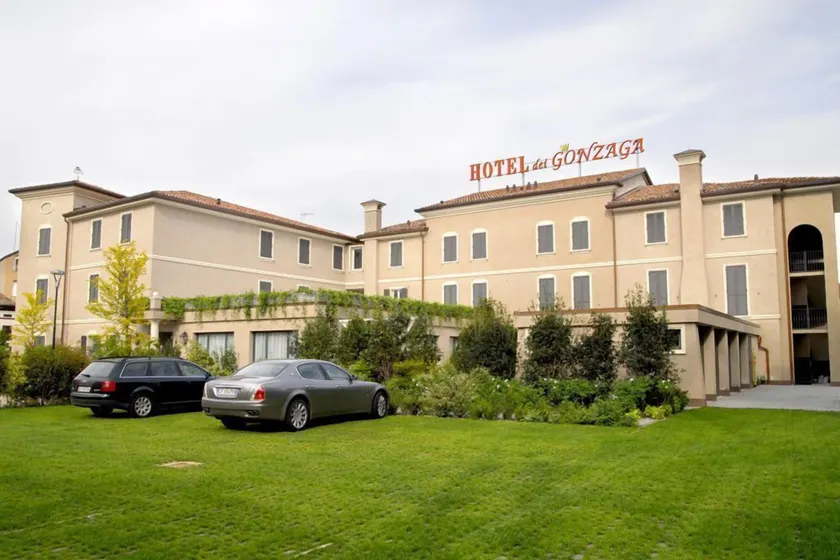 Hotel dei Gonzaga - Image 1