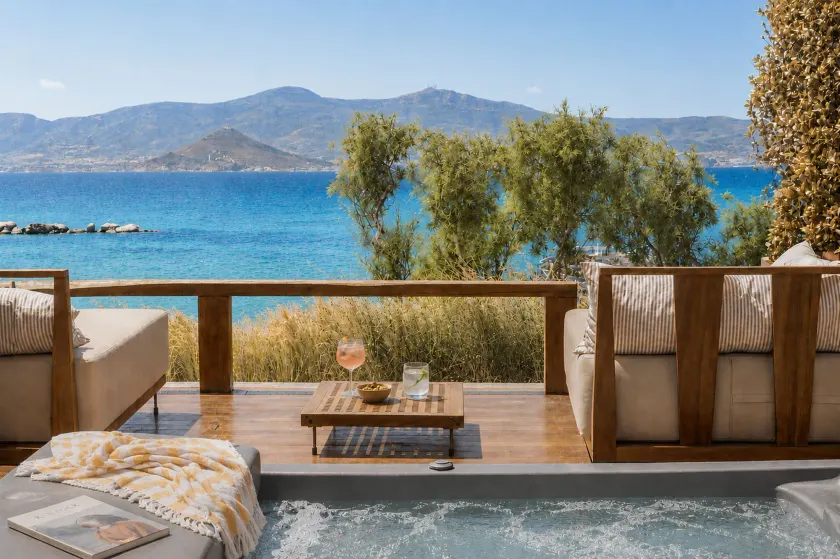 Avgoustos Suites Naxos - Image 1