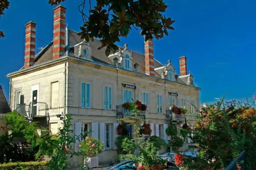 Hotel Henri IV - Image 1