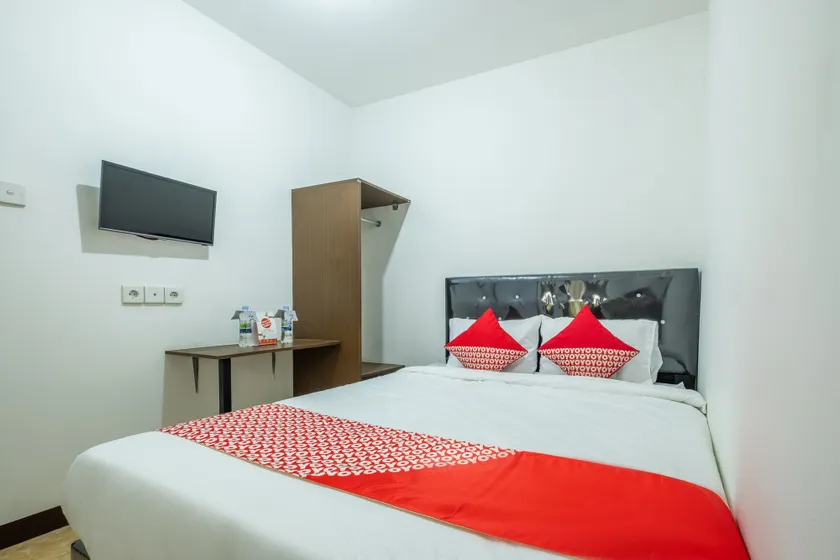 OYO 1460 Anyelir Residence - Image 1