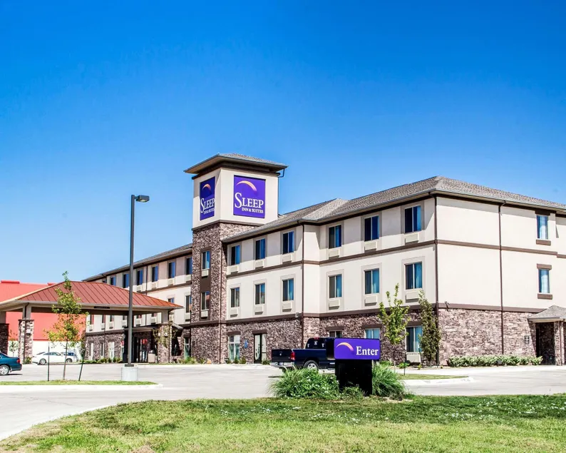 Sleep Inn & Suites Blackwell I-35 - Image 1