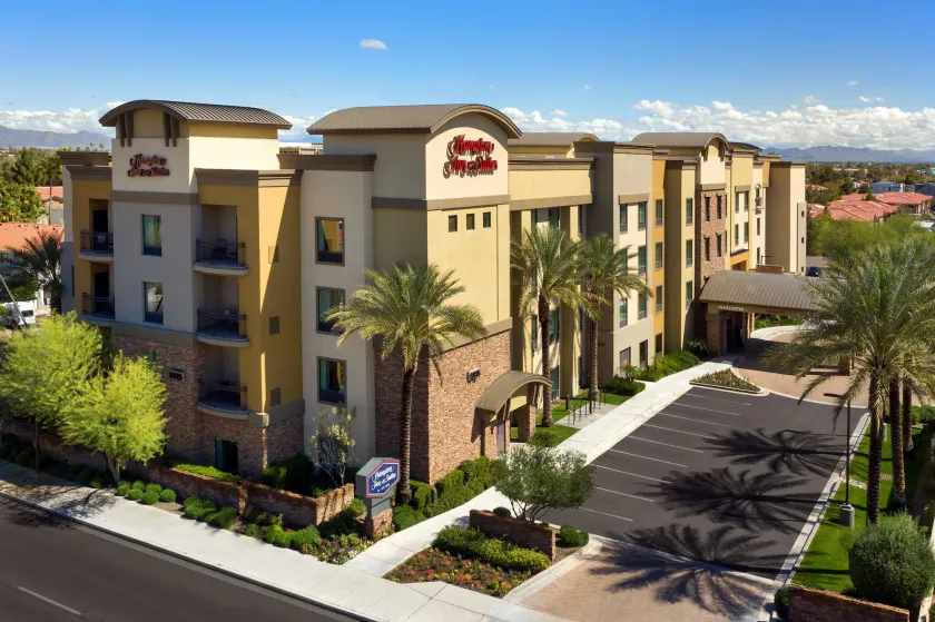 Hampton Inn & Suites Phoenix Tempe - Image 1