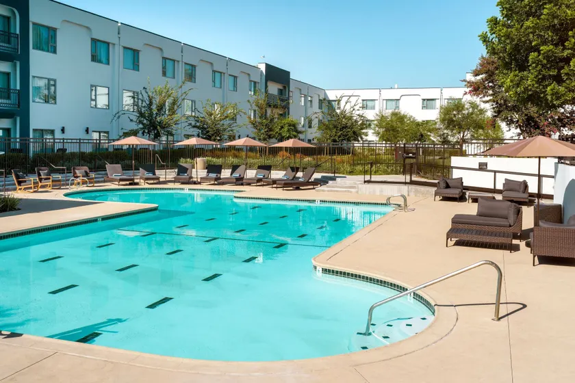 Delta Hotels by Marriott Ontario Airport - Image 1