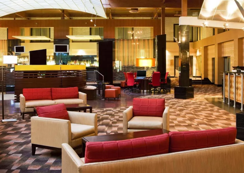 Radisson Hotel Hauppauge-Long Island - Image 1