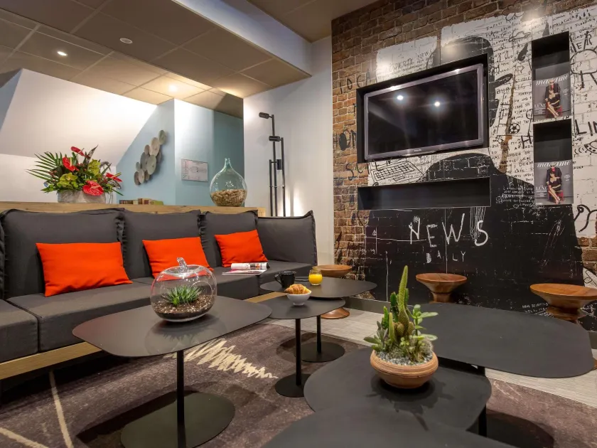 ibis Brignoles Provence Verte - Image 1