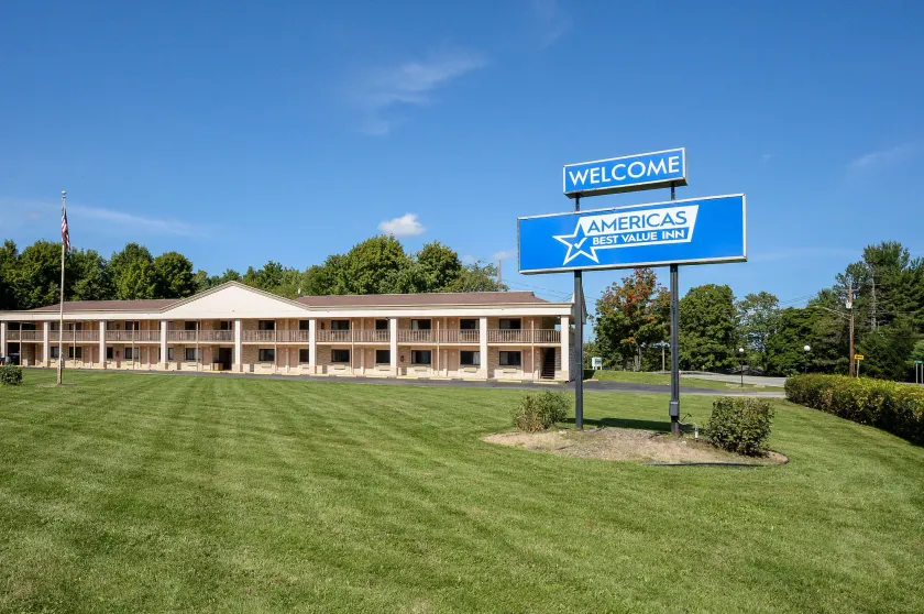 Americas Best Value Inn at Central Valley-Woodbury - Image 1