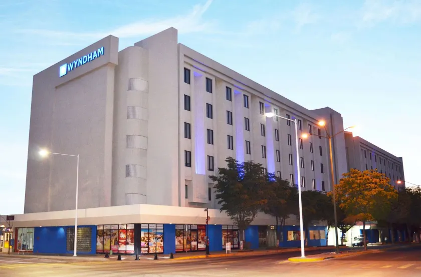 Wyndham Executivo Culiacan - Image 1