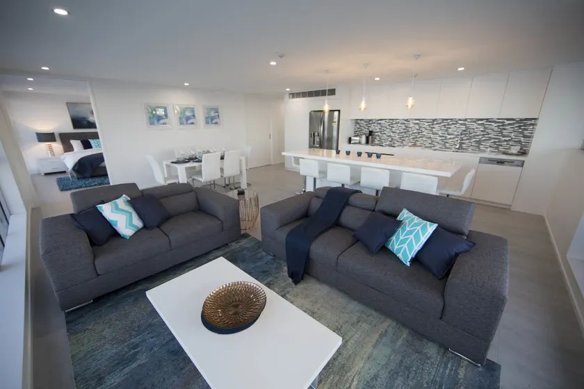 Golden Sands on the Beach - Absolute Beachfront Apartments - Image 1