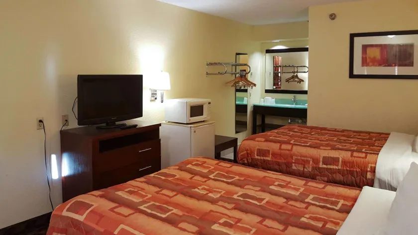 Motel 6-Little Rock, AR - Airport - Image 1