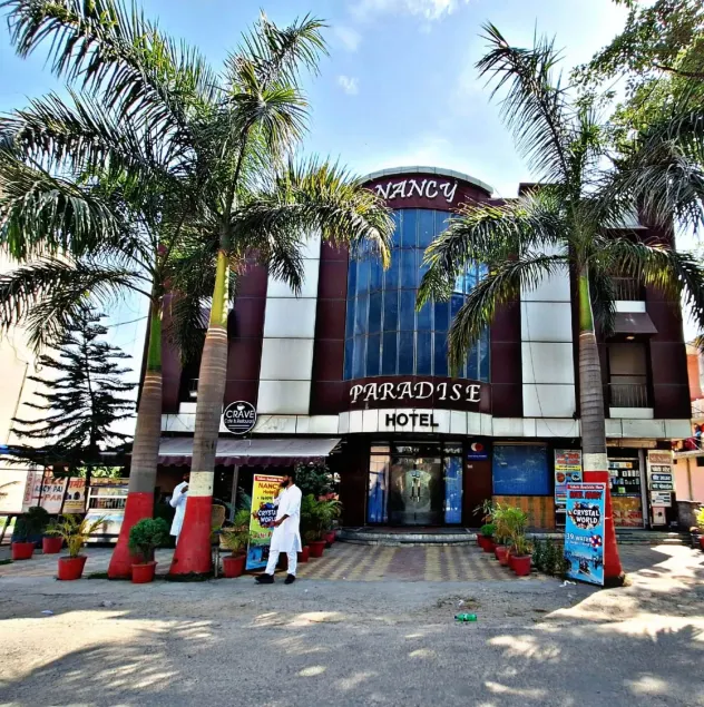 nancy paradise hotel - Image 1