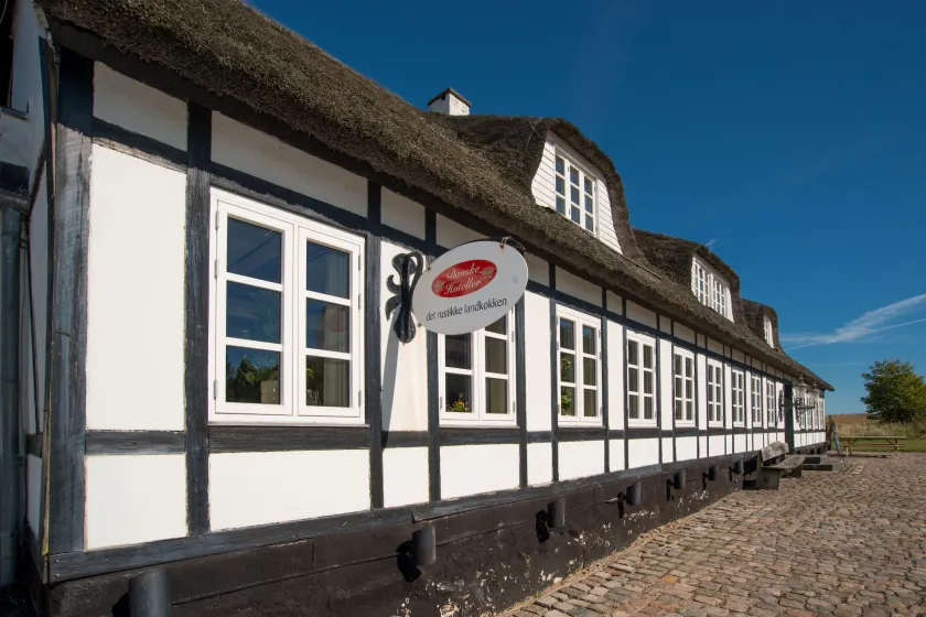 Hotel Aarslev Kro - Image 1
