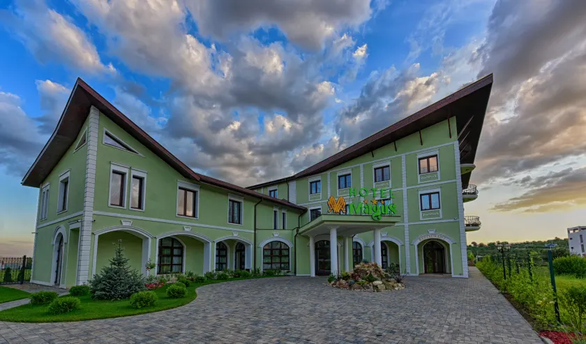 Magus Hotel - Image 1