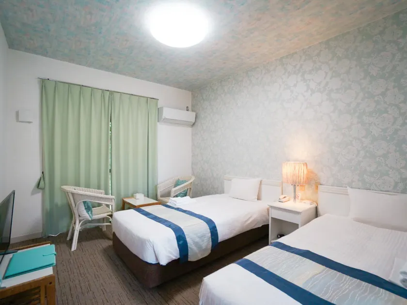 Hotel Caretta - Image 1