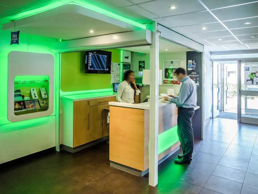 ibis budget Aeroport le Bourget Garonor - Image 1
