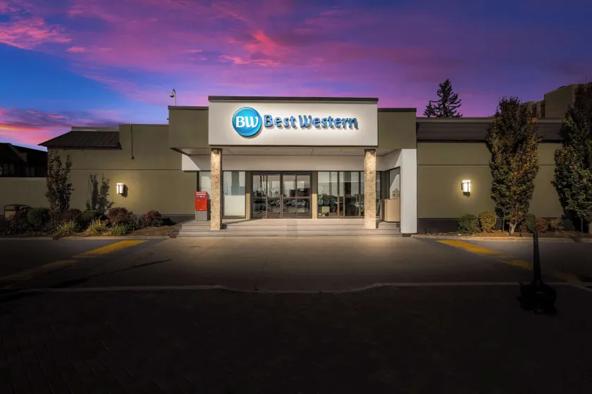 Best Western Parkway Hotel Toronto North - Image 1