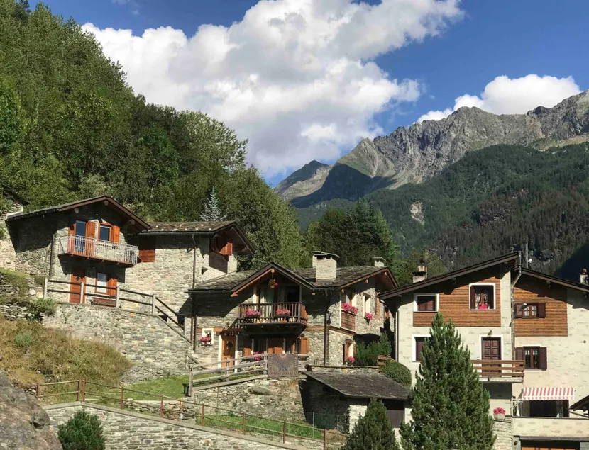 Baita In Pietra Chiesa Valmalenco - A Piedi Alla Funivia Alpe Palu - Image 1