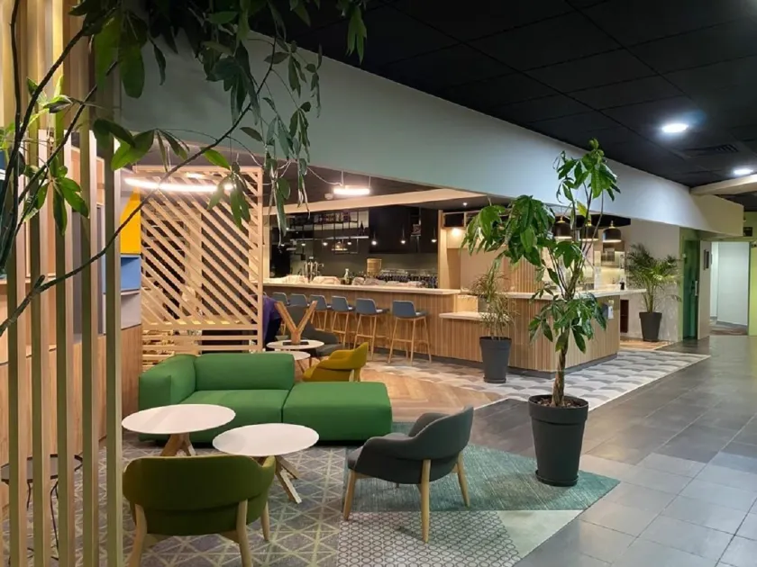 Best Western Clermont Ferrand Centre - Image 1