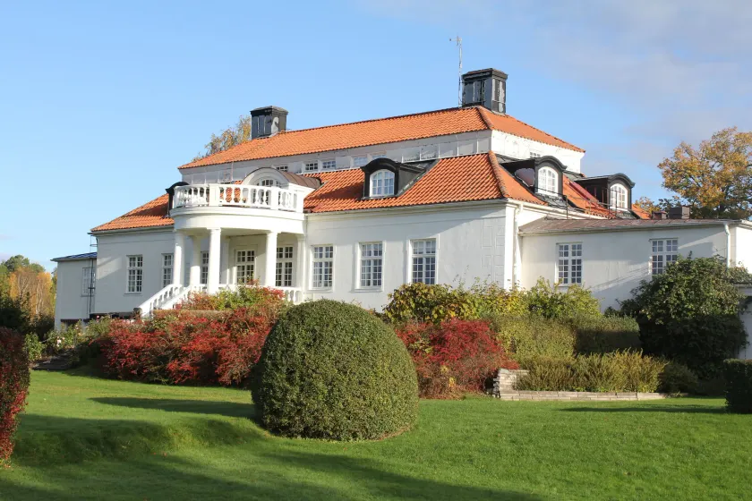 Liljeholmen Herrgård - Image 1