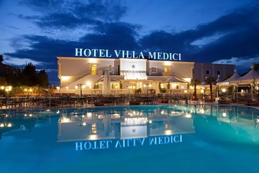 Hotel Villa Medici - Image 1