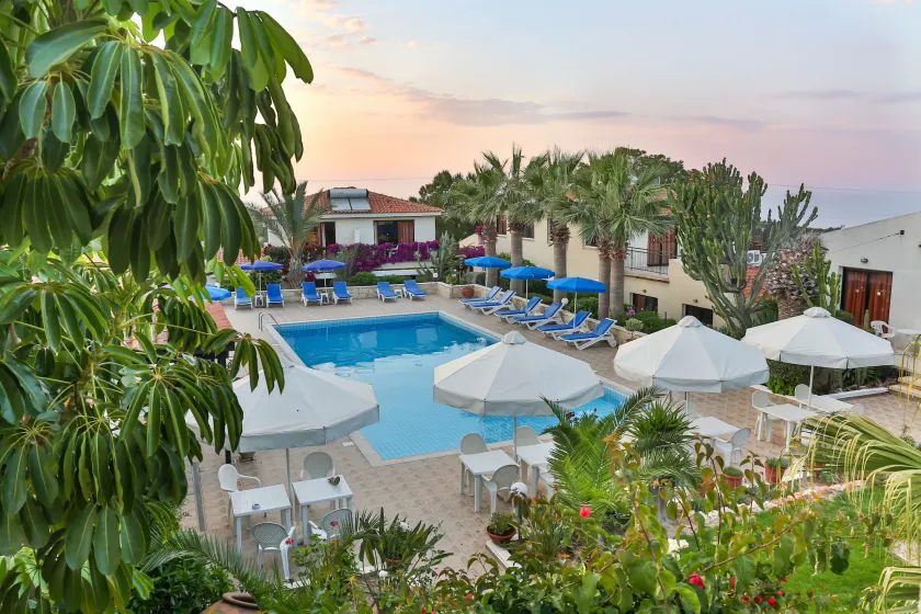 Tavros Hotel Apartments - Image 1