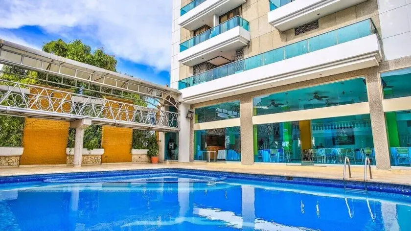 Hotel Panorama - Image 1