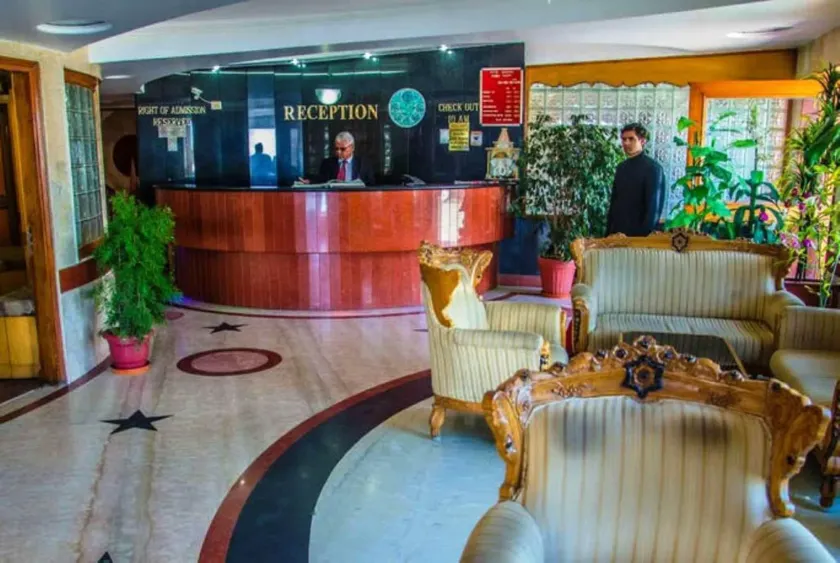 Hotel Shilton by Royal Collection - Lobby