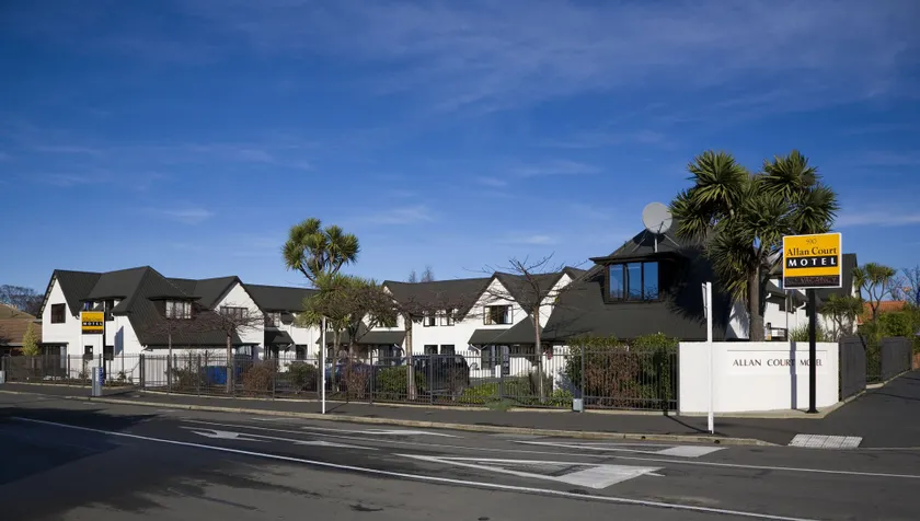 Allan Court Motel - Image 1