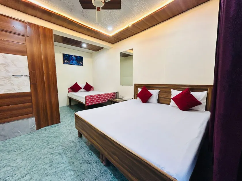 Rudra Home Stay - Image 1
