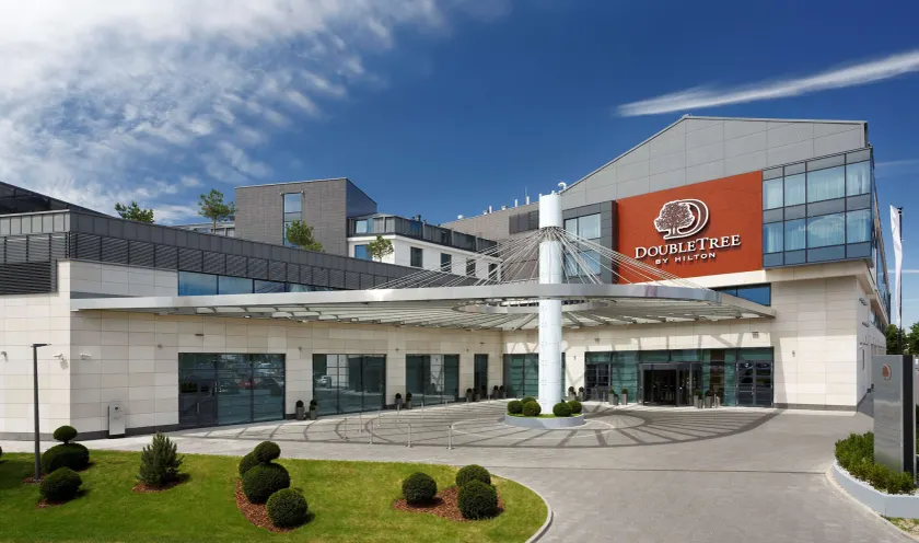 DoubleTree By Hilton Hotel & Conference Centre Warsaw - Image 1