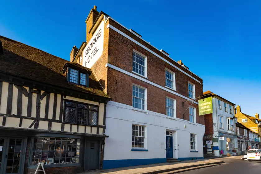 The George Hotel - Image 1