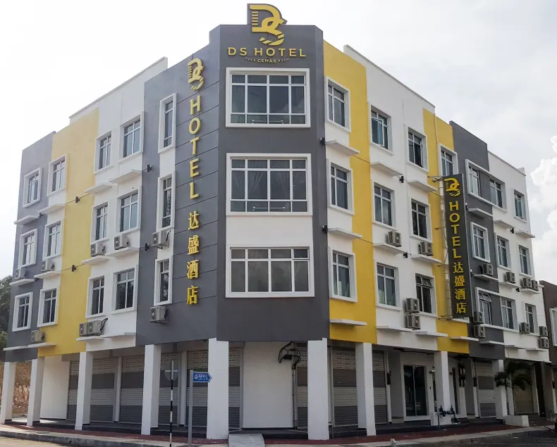 DS Hotel - Image 1