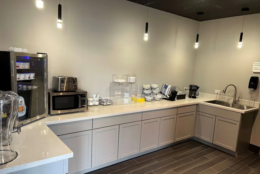 Ramada by Wyndham Studio Suites Dothan - Image 1